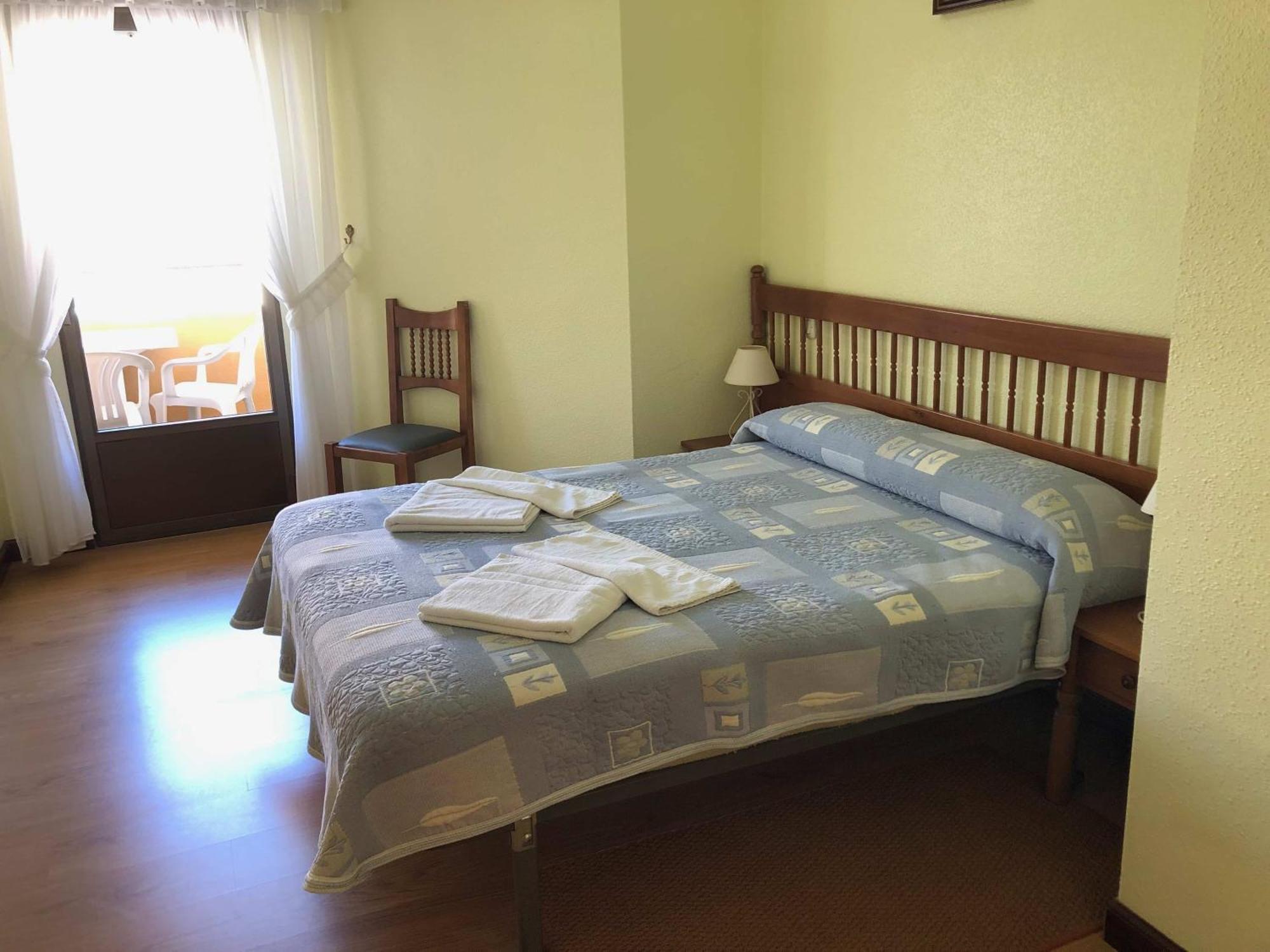 Apartamentos De La Hoz Исла Экстерьер фото