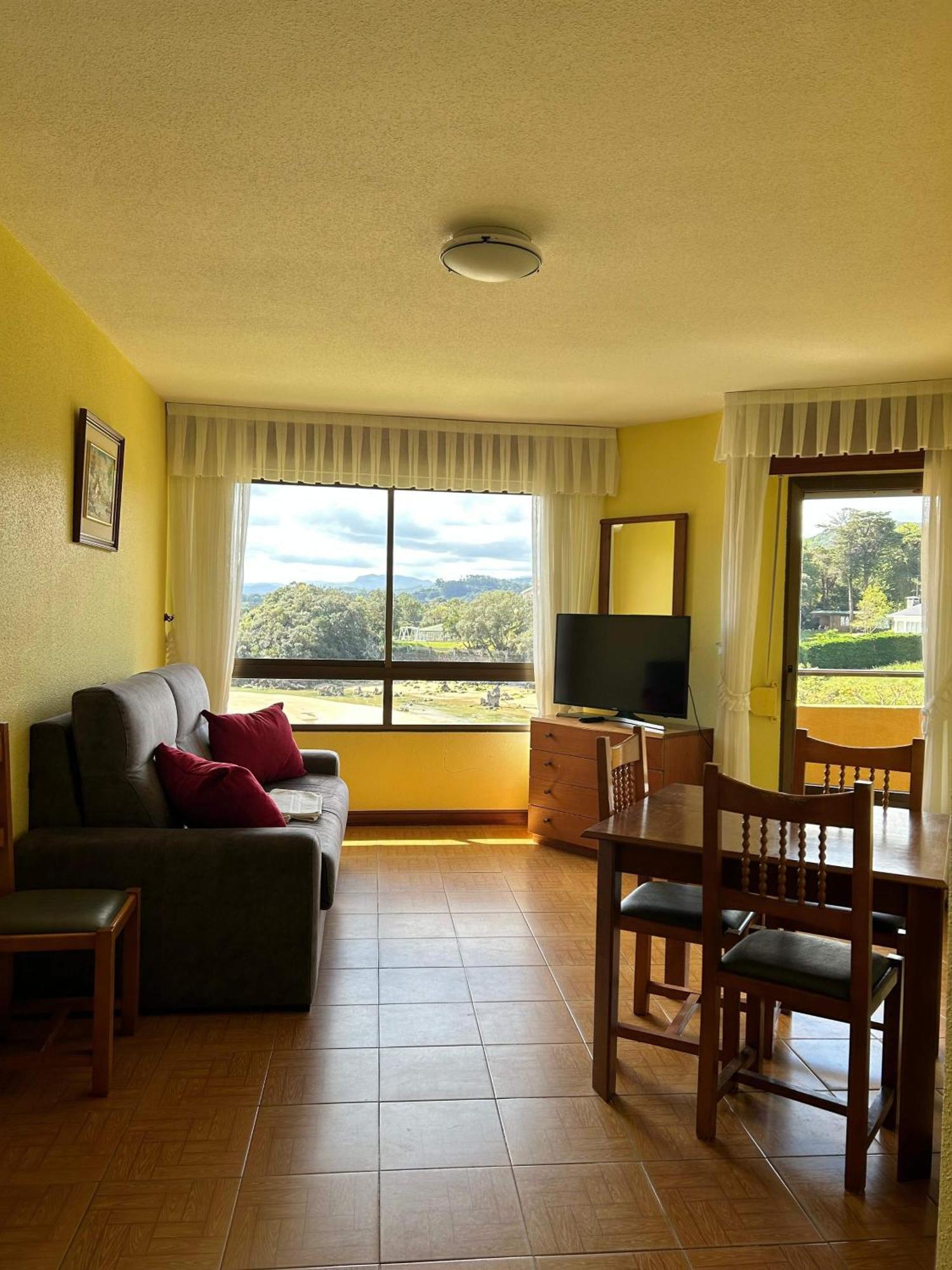 Apartamentos De La Hoz Исла Экстерьер фото